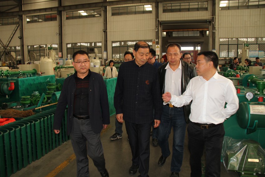 杭州新安江工業(yè)泵-市常務(wù)副市長俞偉等市領(lǐng)導(dǎo)一行來公司走訪調(diào)研 (1) 杭州新安江工業(yè)泵-市常務(wù)副市長俞偉等市領(lǐng)導(dǎo)一行來公司走訪調(diào)研 (1)