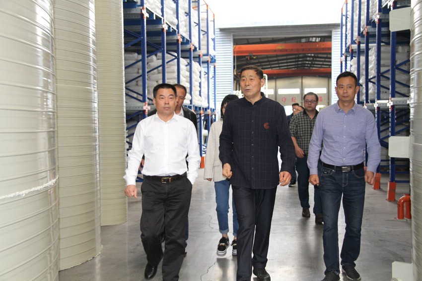 杭州新安江工業(yè)泵-市常務(wù)副市長俞偉等市領(lǐng)導(dǎo)一行來公司走訪調(diào)研 (4) 杭州新安江工業(yè)泵-市常務(wù)副市長俞偉等市領(lǐng)導(dǎo)一行來公司走訪調(diào)研 (4)